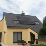 BBS a installé des panneaux solaires chez un particulier à côté de Quimper en Bretagne pour la revente photovoltaïque